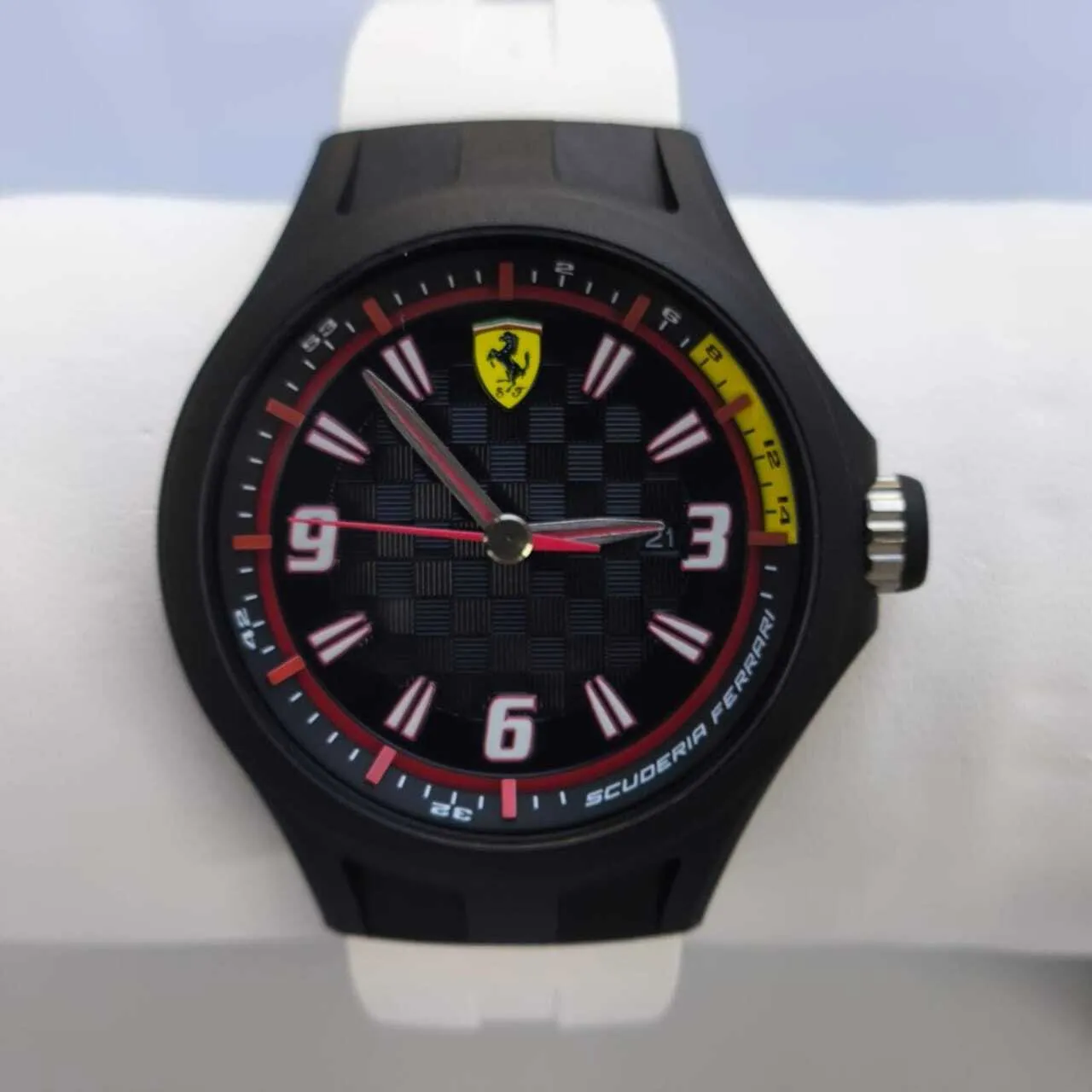 SCUDERIA FERRARI 0830004